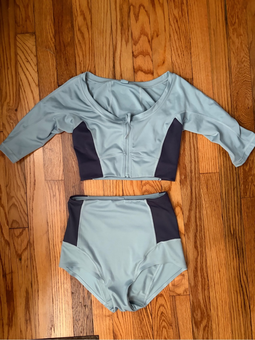 Adidas yoga/swim set